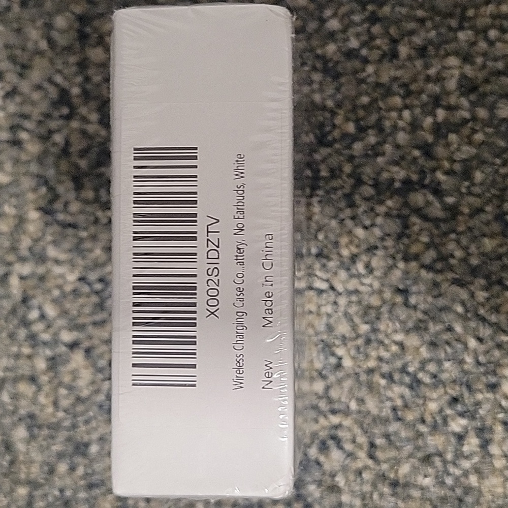 Airpods Pro Charging Case - Picture 3 of 4